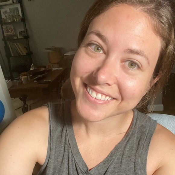 Meet your Posher, Jessica - Picture 1 of 1